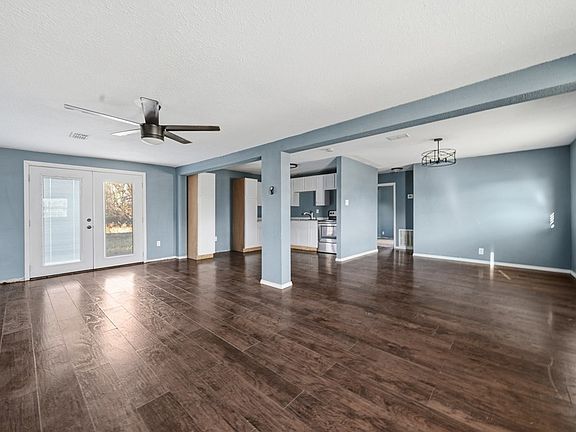 5th image of 1105 Mulberry Ave