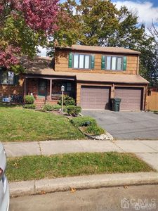 43 Wick Dr, Fords, NJ, 08863