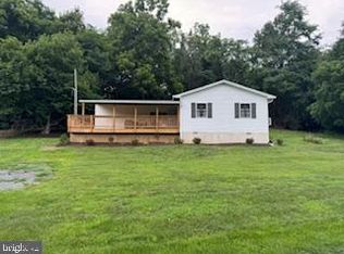 131 Cedar Hill Ln, Clear Brook, VA 22624