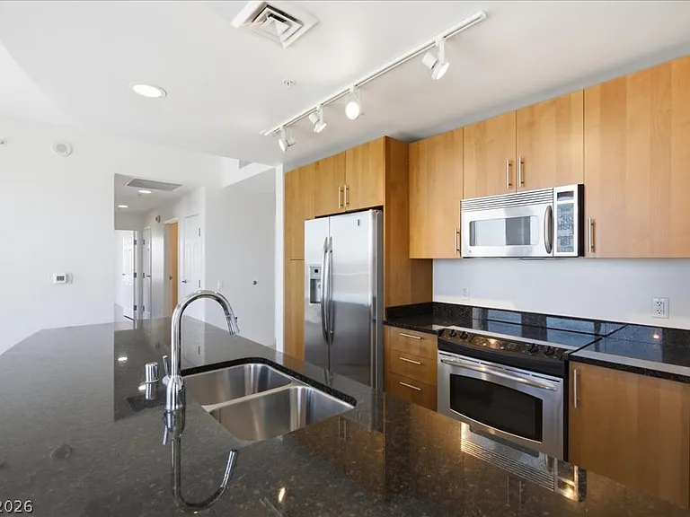 200 W Sahara Ave #3201 — Photo 6
