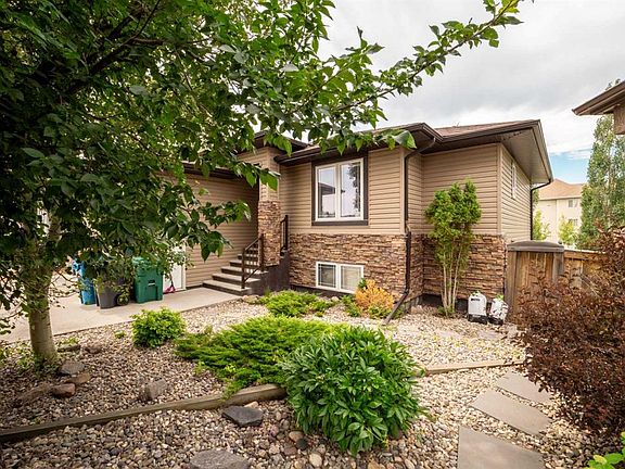 2nd image of 350 E Mount Sunburst Way W