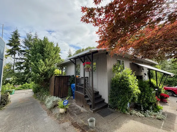 414 Raye St, Seattle, WA 98109