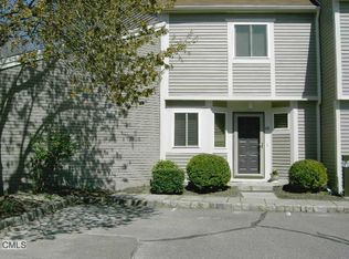 68 Strathmore Ln #68, Westport, CT 06880