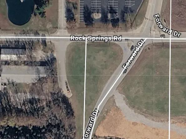 Forward Dr, Harrison, AR 72601