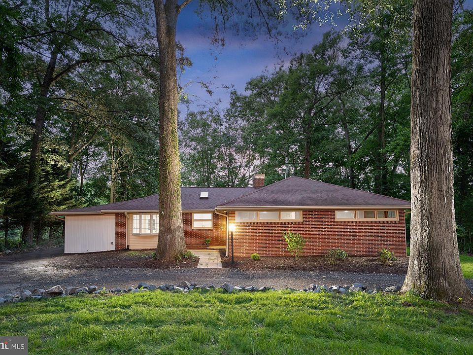 1st image of 24431 Beaver Dam Dr