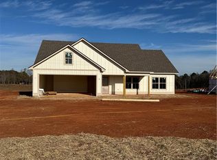 1111 30th St, Valley, AL 36854