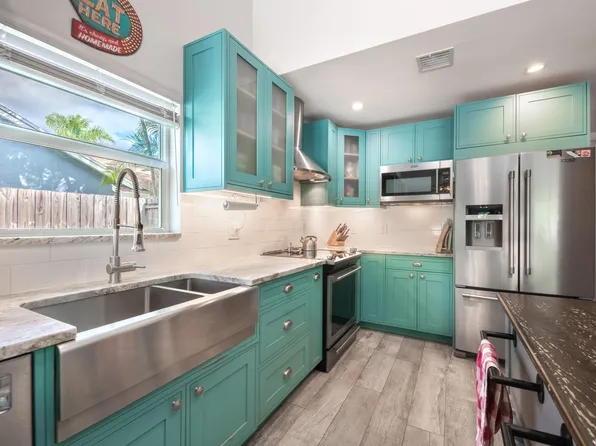 7427 Texas Trail, Boca Raton, FL 33487