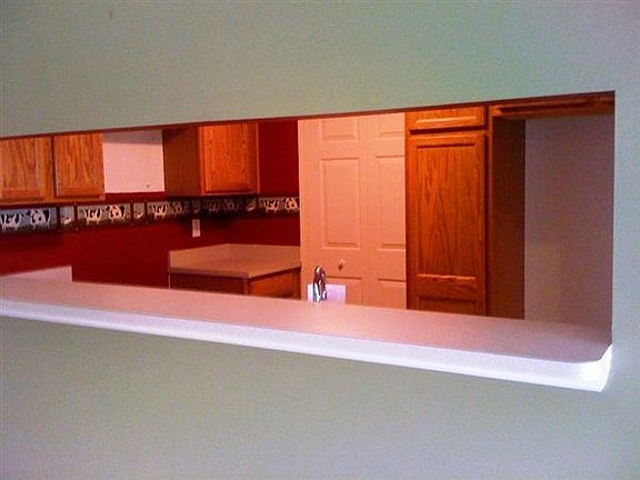 kitchen pass thru to dining room