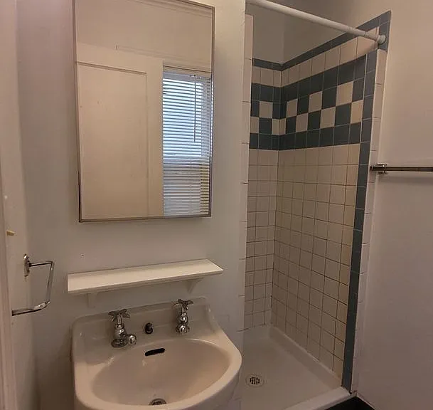 9300 E Sprague Ave — Photo 21