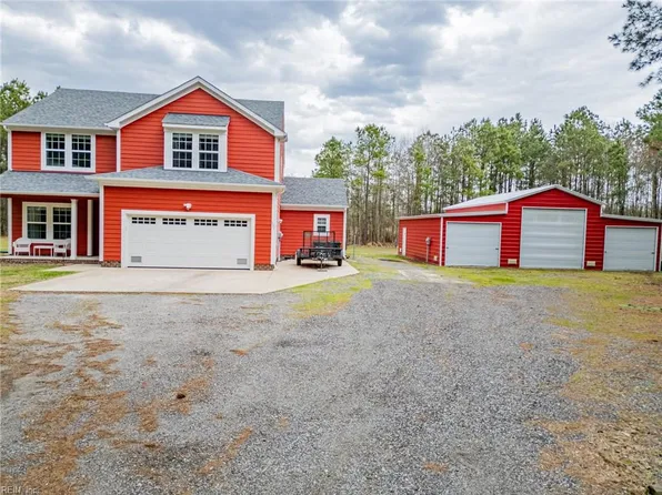 199 Southern Pine Dr, Moyock, NC 27958