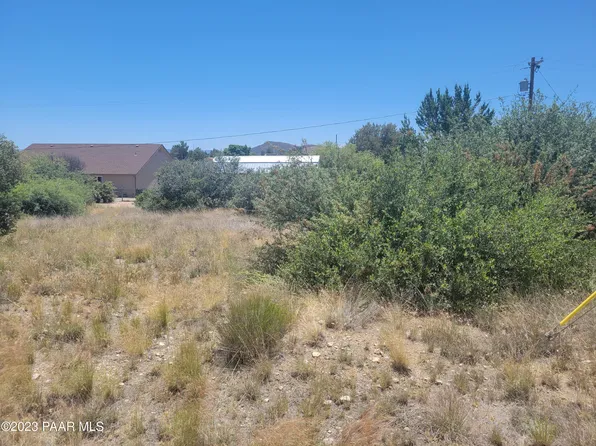 20246 E Mesa Verde Rd, Mayer, AZ 86333