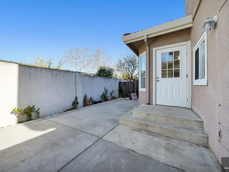 813 Woodhams Oaks Pl — Photo 12