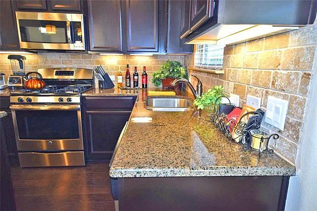 10504 Branden Ct — Photo 11