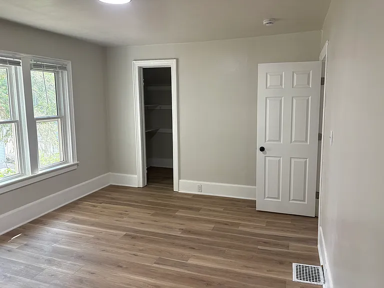 308 S Watertown St — Photo 3