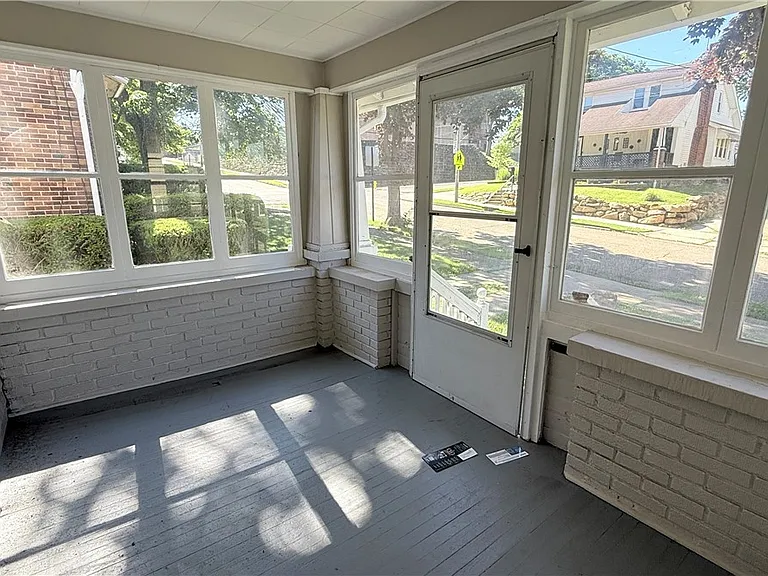 721 Polk Ave — Photo 14