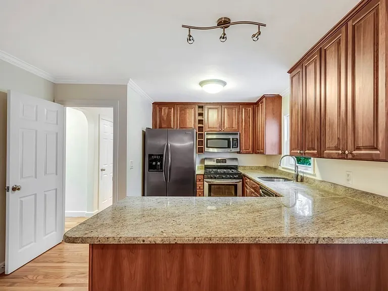 43 Kendall Rd — Photo 4