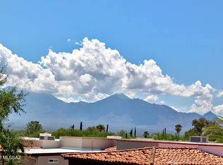 709 W Camino Del Bondadoso, Green Valley, AZ 85614