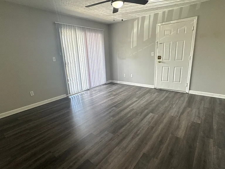 4103 Blue Lick Ct #6 — Photo 22