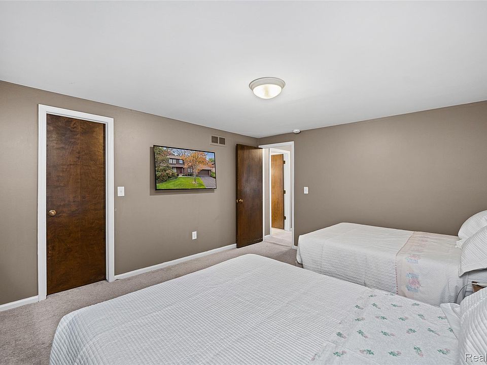 4066 Chablis St, photo 22