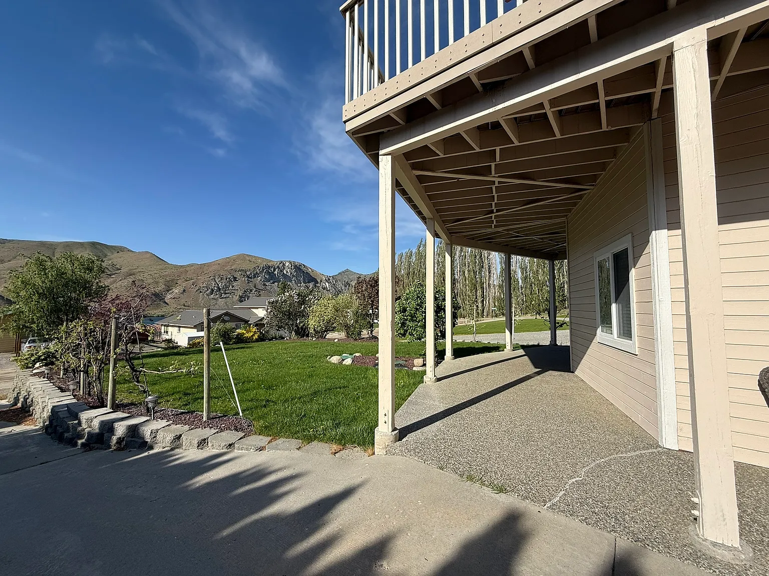 432 Lakeview Drive - 1 — Photo 4