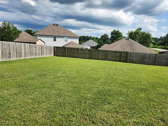 5th image of 2607 Whispering Woods Ct