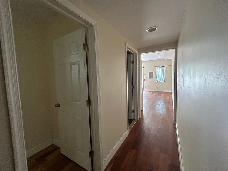 1635 S Broad st — Photo 8