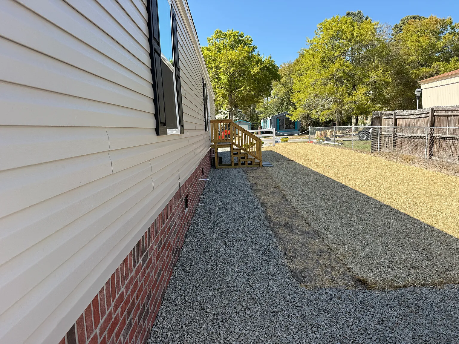 3 bed, 924 sqft, $1,700 — Photo 3