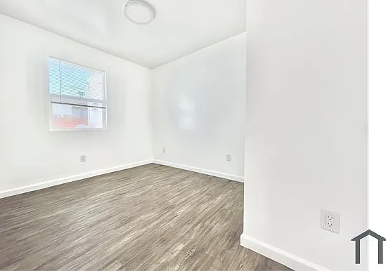 3798 S Gramercy Pl — Photo 6