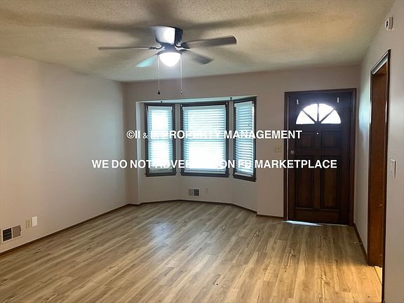 3rd image of 1410 SW Sunset Ave