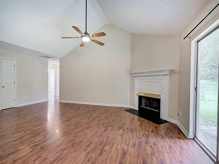 8714 Post Oak Dr — Photo 12