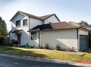 4 Flint Ct, Rohnert Park, CA 94928