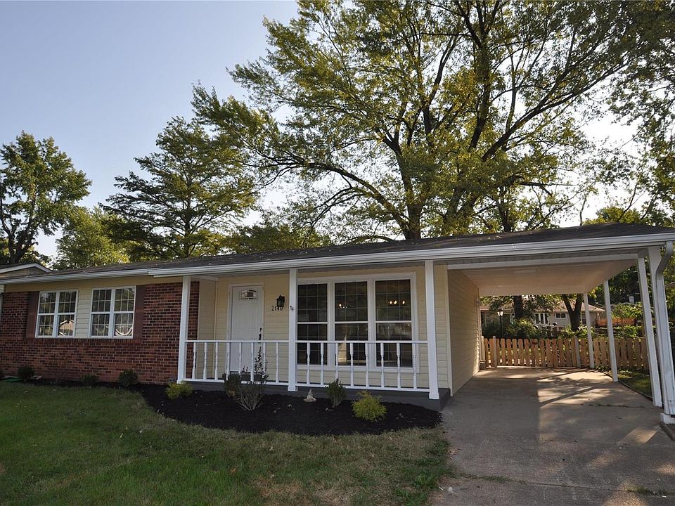 1st image of 2140 Thunderbird Ave