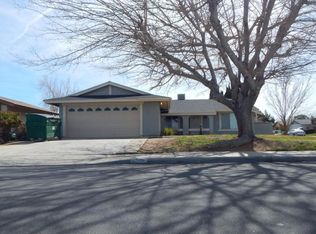 2730 E Avenue R12, Palmdale, CA 93550