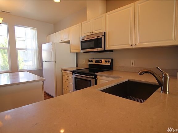 4th image of 6311 S 233rd St #26-4