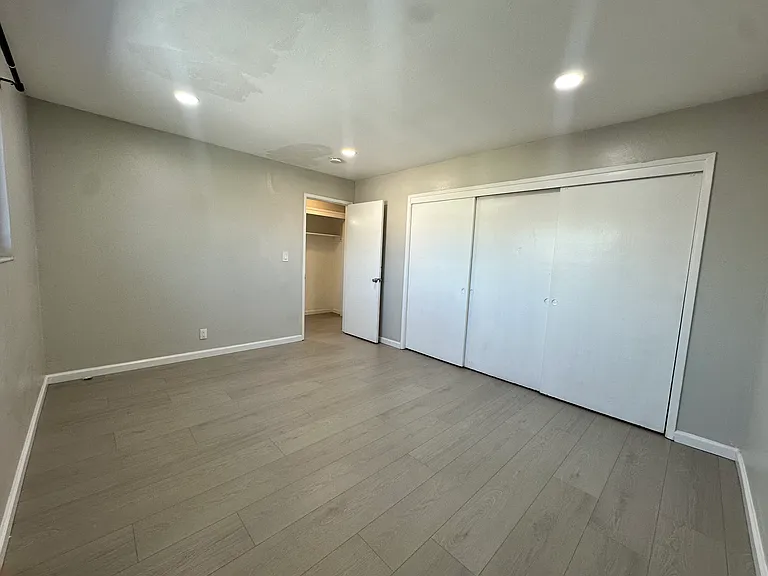 1972 Bellomy St #1B — Photo 8