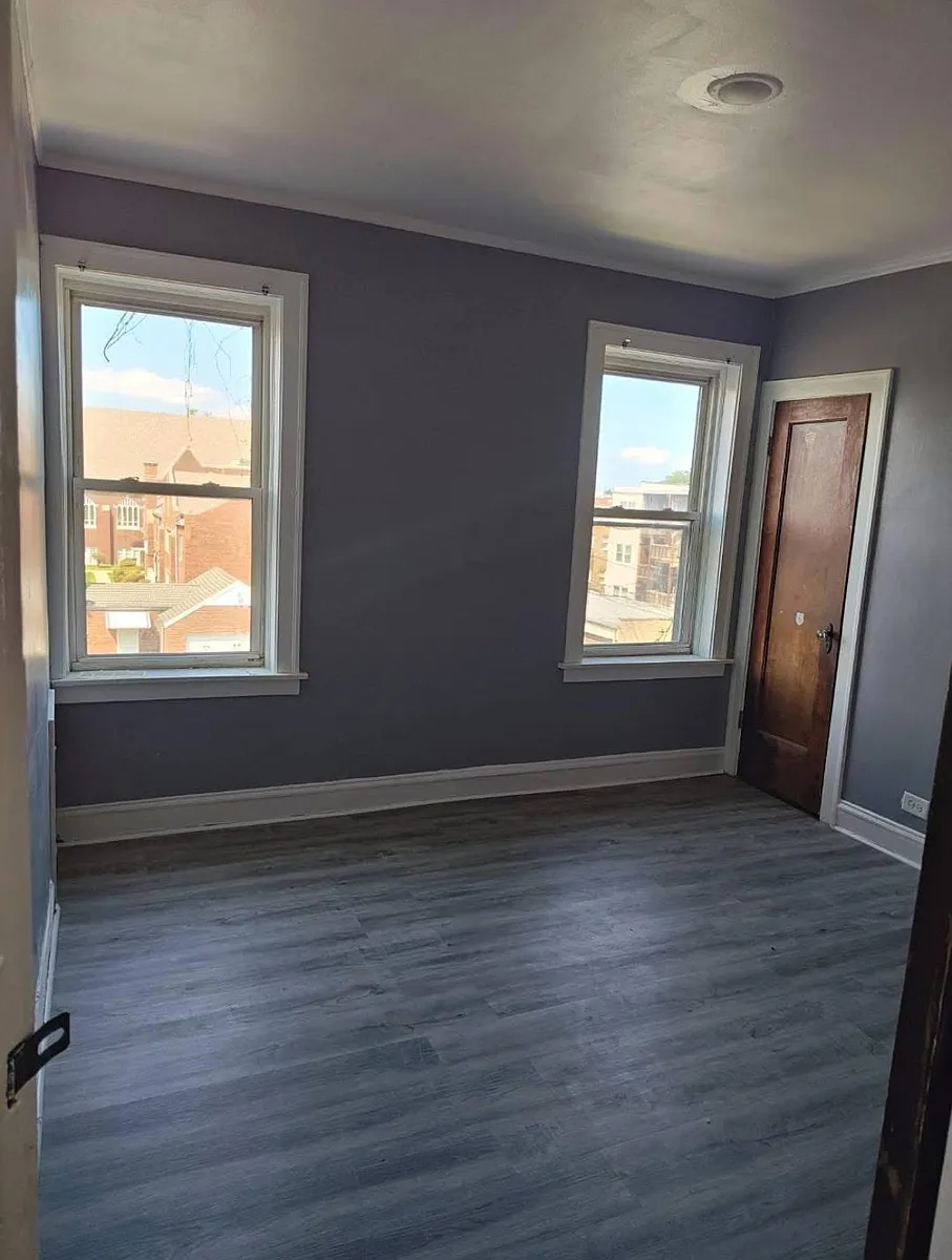 Building Photo - 7841 S Wolcott Ave #3