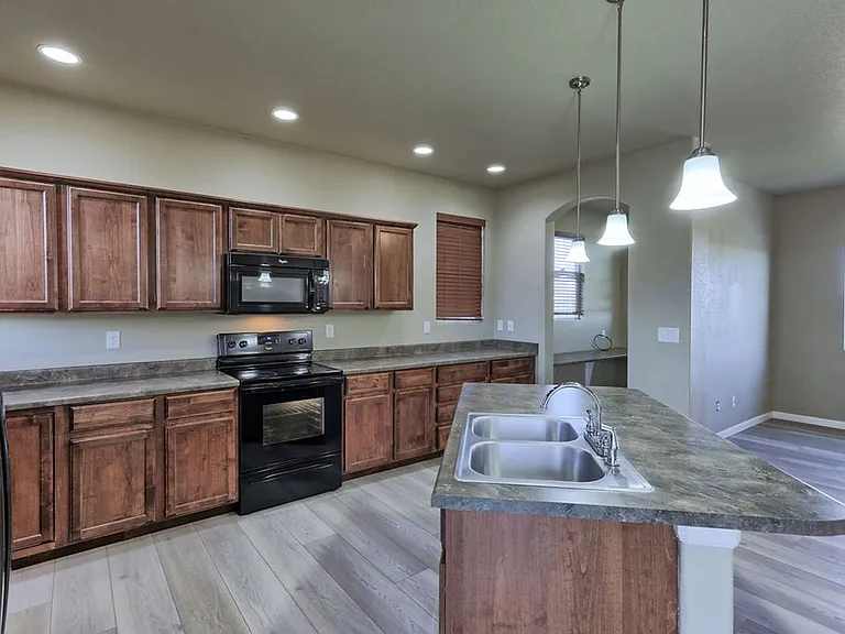 440 Cholla Dr — Photo 7