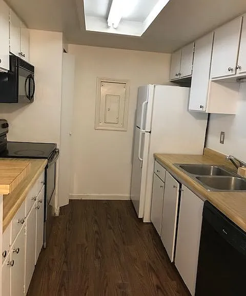 18103 E Kentucky Ave #201 — Photo 4