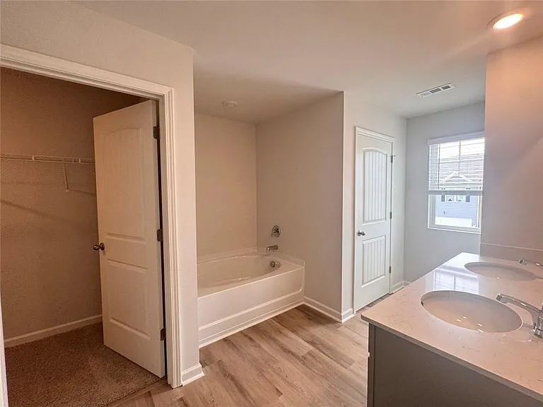22 Berryville Dr — Photo 18