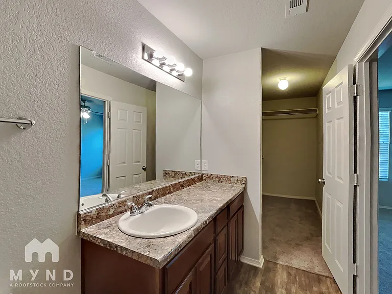 936 Pinehurst Loop — Photo 9
