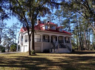 430 E Poncell Dr, Midway, GA 31320