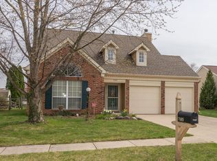 7685 Colonial Ct, Fishers, IN 46038