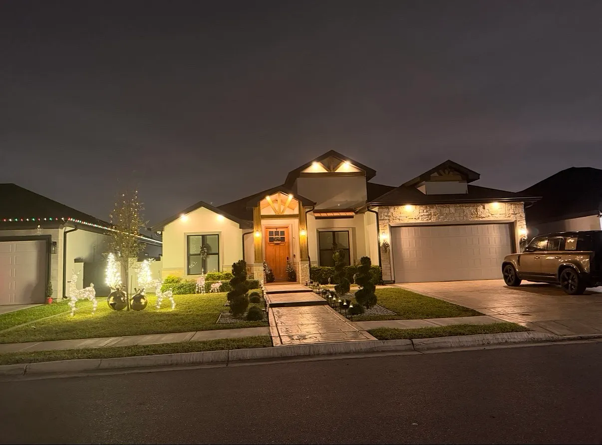 4 bed, 3.5 bath, 2533 sqft, $3,000 — Photo 3