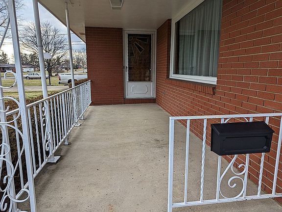 Front Porch/Front Door