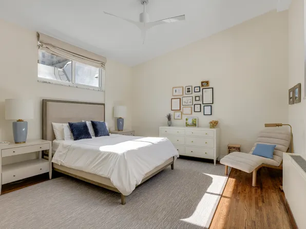 205 East 22nd Street image 9 of 14