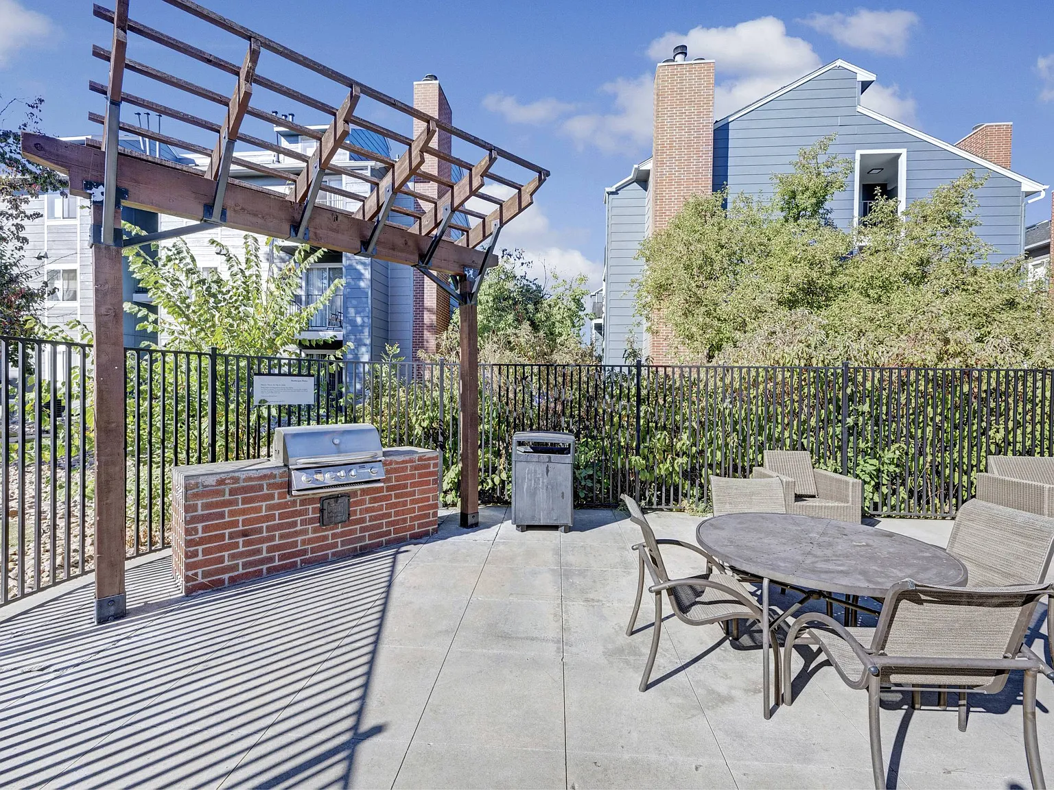 Summit Riverside — Photo 4
