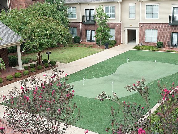 Mini Putting Green
