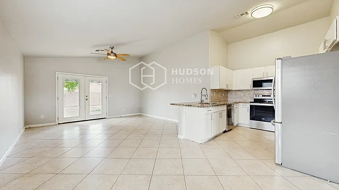 15827 W Adams St — Photo 9