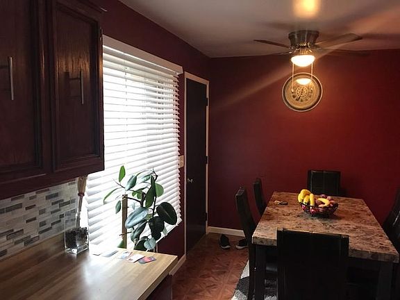 5th image of 29429 Scarborough Dr