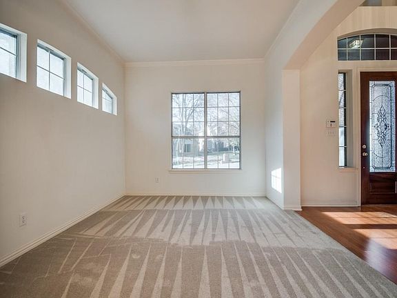 5th image of 603 Creekwood Ln